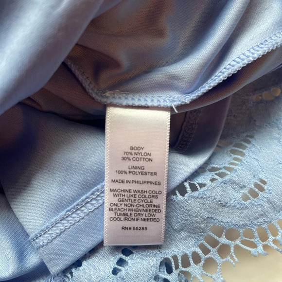 Express Periwinkle Blue Allover Lace Lined Off the Shoulder Top Medium Women’s - Picture 10 of 11